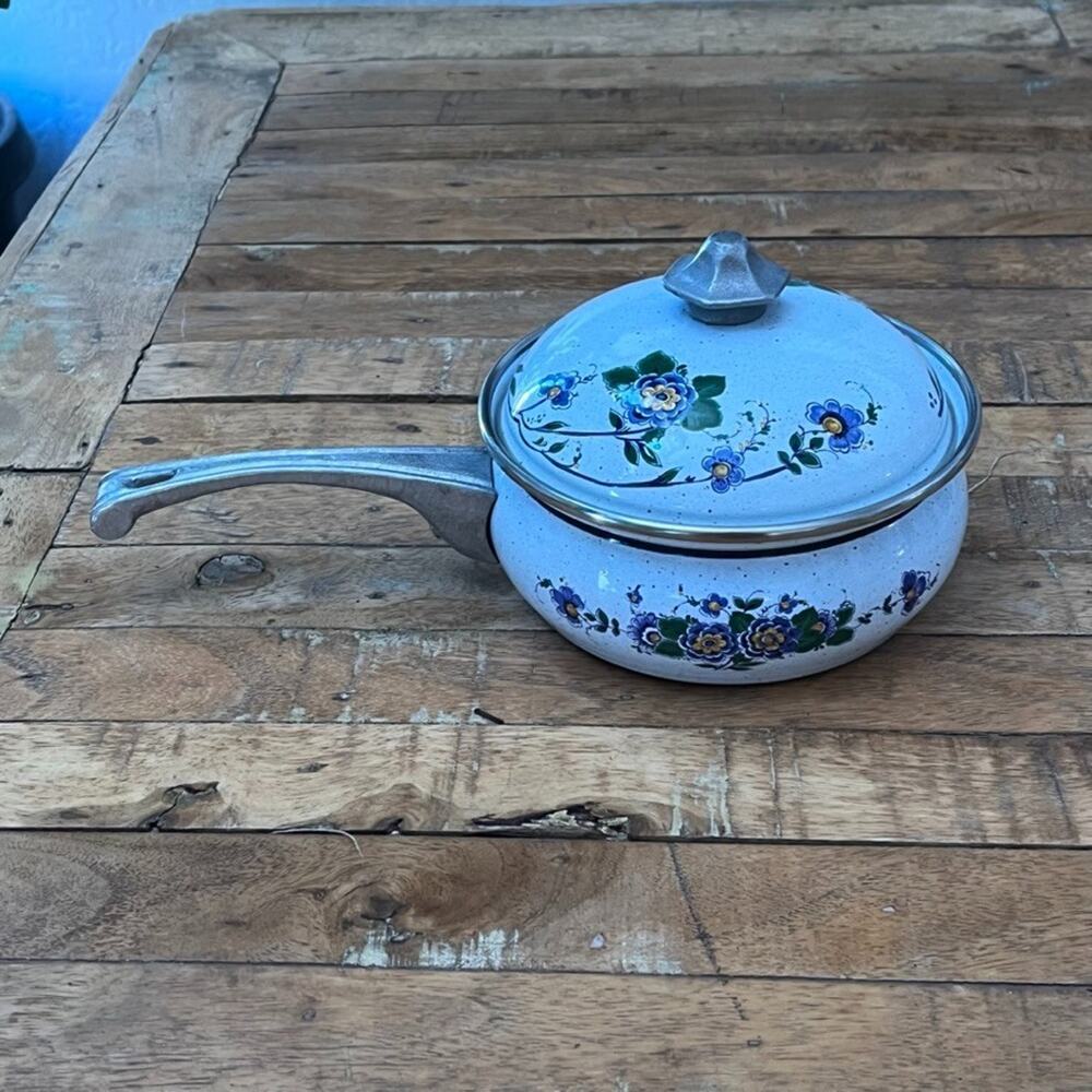 Vintage Asta Germany Enamel Cookware Saucepan t 6.5" Diameter Blue Floral